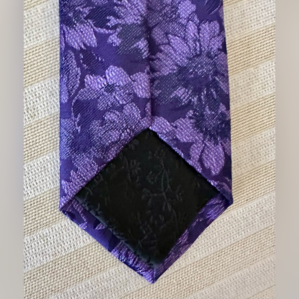 2 NWT Men’s Ties - Picture 6 of 6